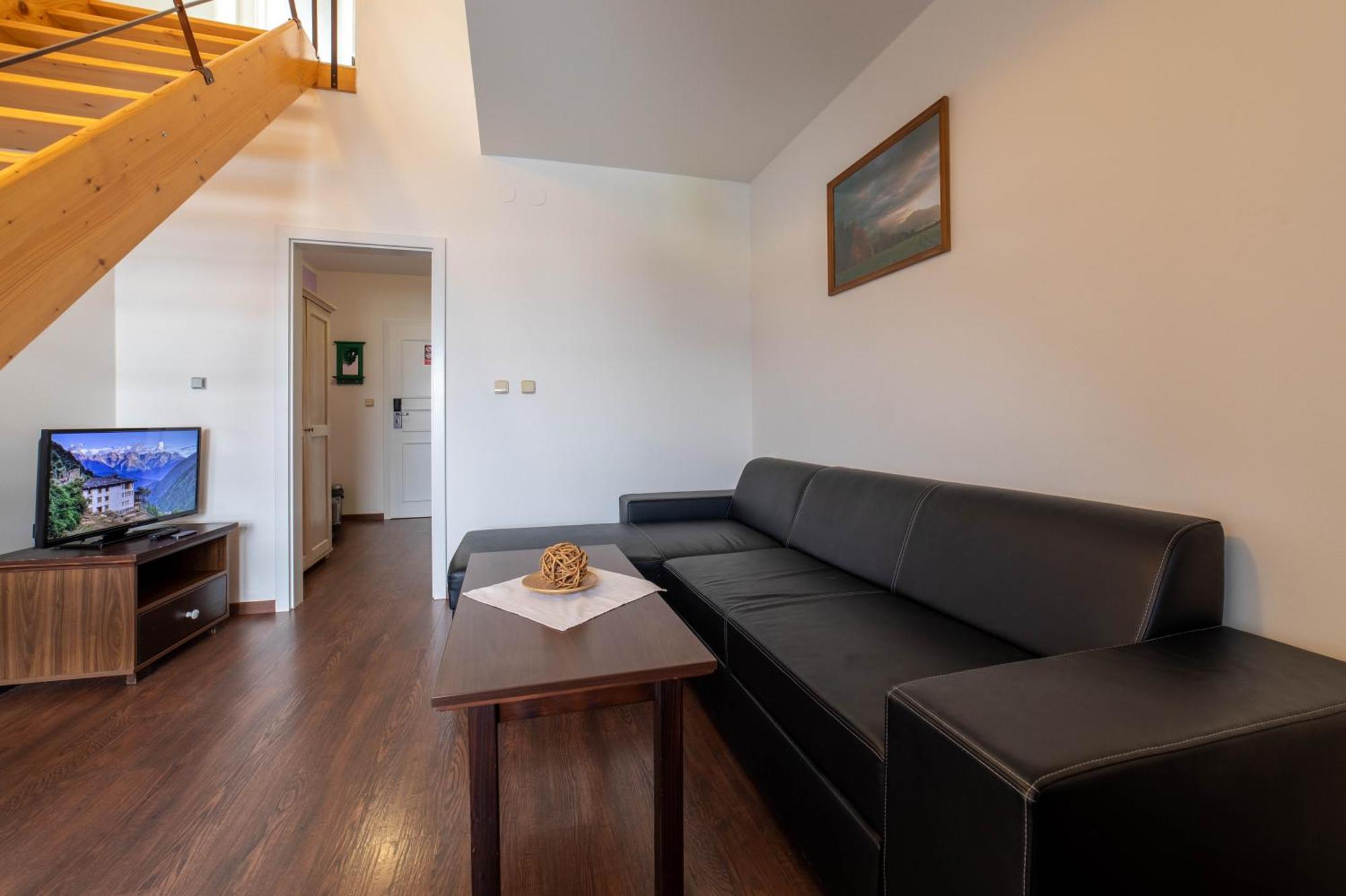 Hotel Liptov Holiday *** Liptovsky Trnovec Luaran gambar